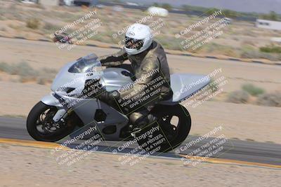 media/Sep-30-2023-SoCal Trackdays (Sat) [[636657bffb]]/Turn 9 Inside (1020am)/